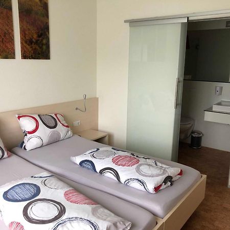 Muellers Weingut Und Weinstube Im Auerberg Appartement Nordheim  Buitenkant foto